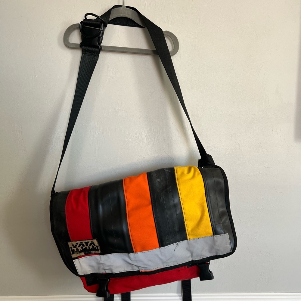 Vaya Handmade Messenger/Cycling Bag